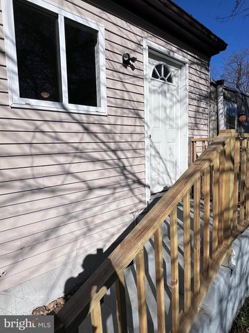 2117 W 4TH ST, Chester, PA 19013