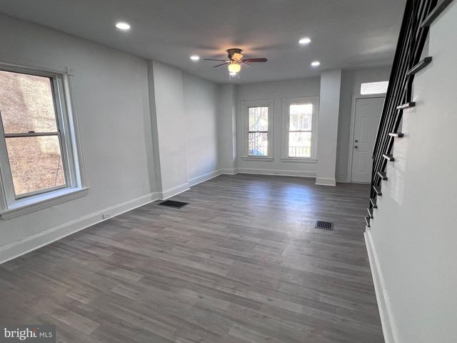 2117 W 4TH ST, Chester, PA 19013