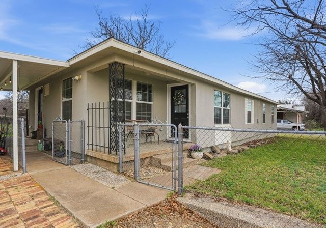 7701 John T White Road, Fort Worth, TX 76120