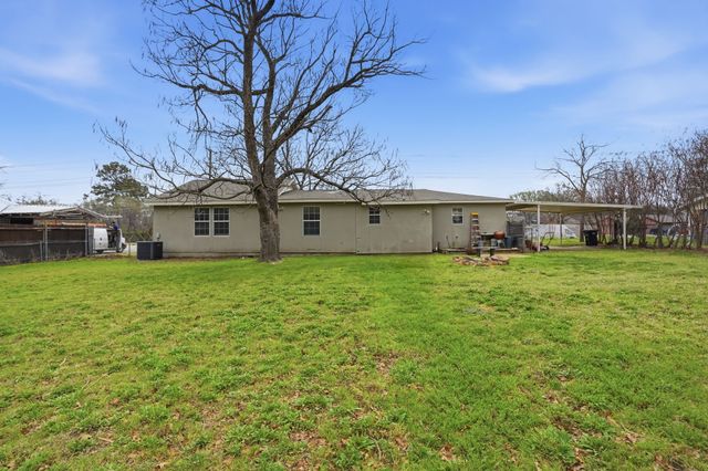 7701 John T White Road, Fort Worth, TX 76120