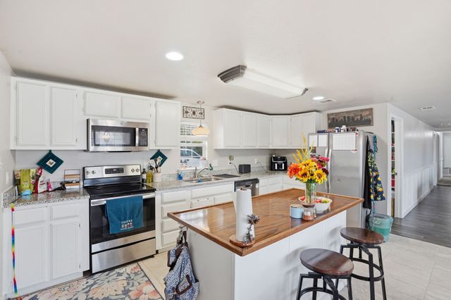 7701 John T White Road, Fort Worth, TX 76120