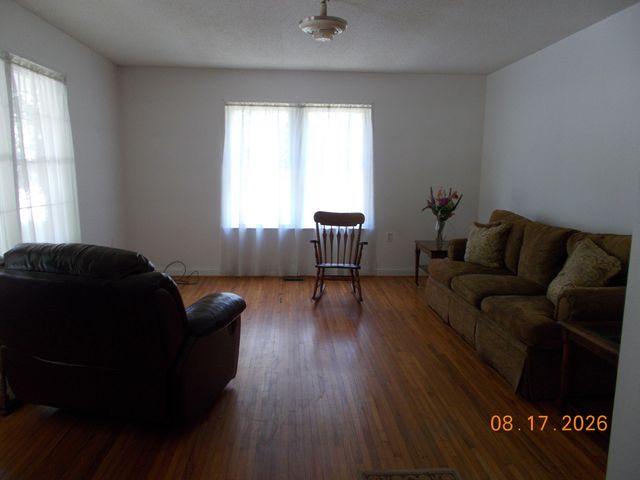 10628 Dayton Pike, Soddy Daisy, TN 37379