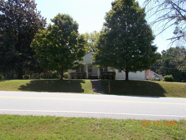 10628 Dayton Pike, Soddy Daisy, TN 37379