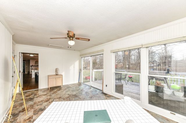 6817 W Forest Brook Drive, Fountaintown, IN 46130