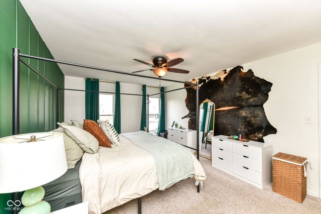 6817 W Forest Brook Drive, Fountaintown, IN 46130