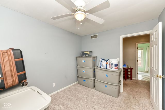 6817 W Forest Brook Drive, Fountaintown, IN 46130