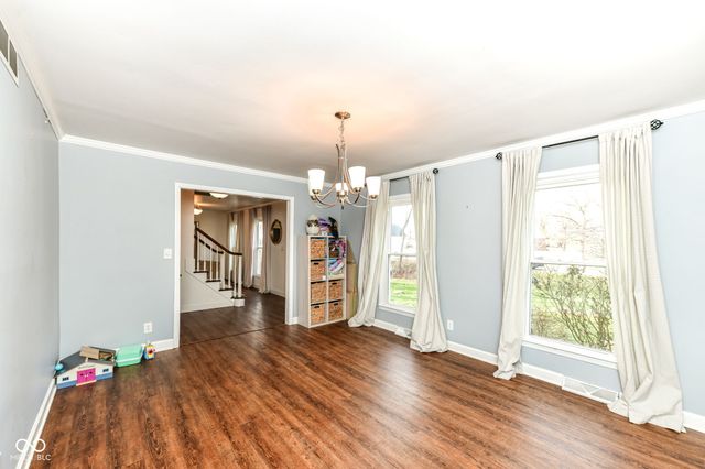 6817 W Forest Brook Drive, Fountaintown, IN 46130