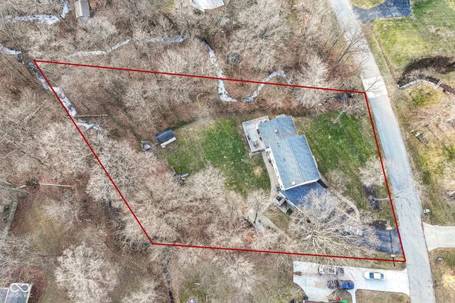 6817 W Forest Brook Drive, Fountaintown, IN 46130