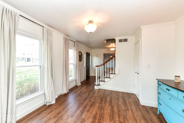 6817 W Forest Brook Drive, Fountaintown, IN 46130