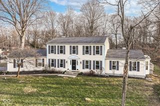 6817 W Forest Brook Drive, Fountaintown, IN 46130