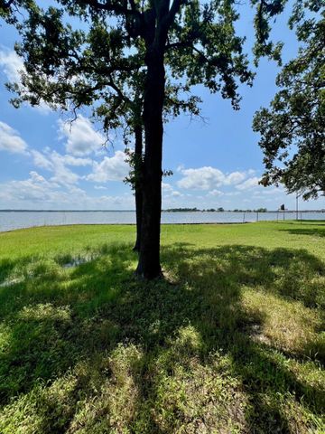 131 Jeffrey Circle, Gun Barrel City, TX 75156