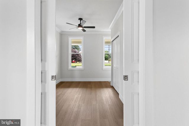 423 W BROAD ST, Palmyra, NJ 08065