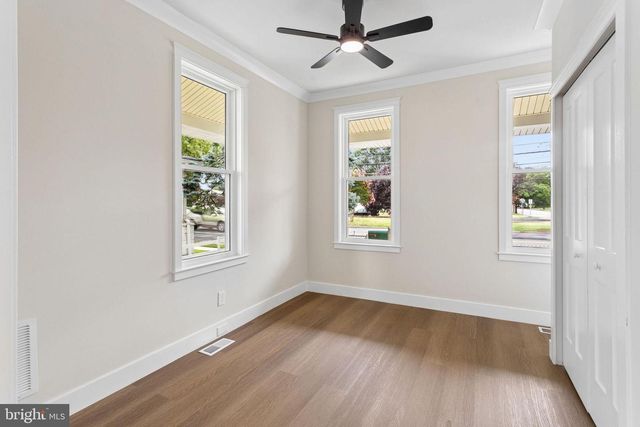 423 W BROAD ST, Palmyra, NJ 08065