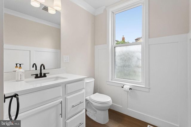 423 W BROAD ST, Palmyra, NJ 08065