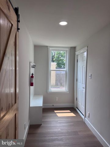 423 W BROAD ST, Palmyra, NJ 08065