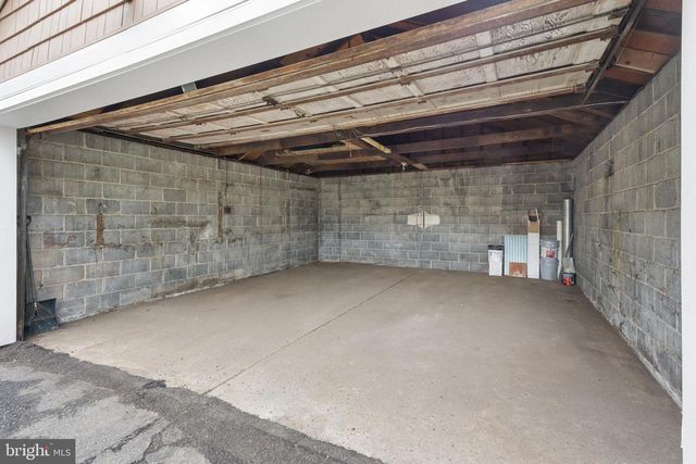 423 W BROAD ST, Palmyra, NJ 08065