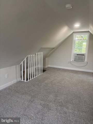 423 W BROAD ST, Palmyra, NJ 08065