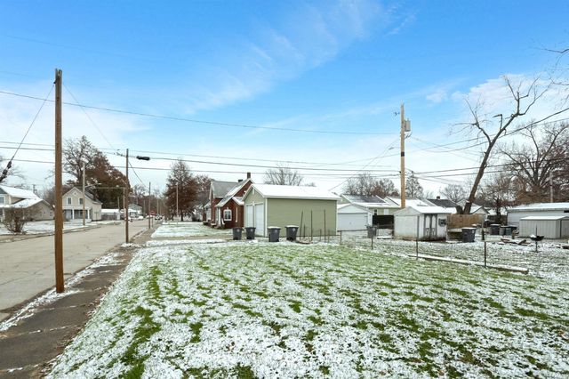 1300 S Bedford Avenue, Evansville, IN 47713