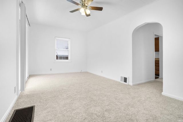 1300 S Bedford Avenue, Evansville, IN 47713