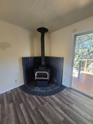 10601 Lime Kiln Rd, Grass Valley, CA 95949