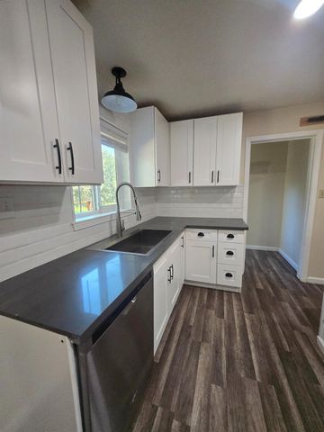 10601 Lime Kiln Rd, Grass Valley, CA 95949
