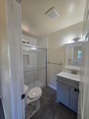 10601 Lime Kiln Rd, Grass Valley, CA 95949