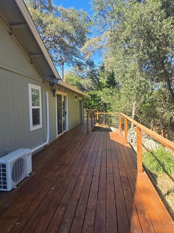 10601 Lime Kiln Rd, Grass Valley, CA 95949