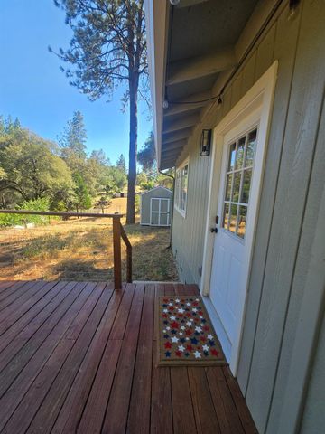 10601 Lime Kiln Rd, Grass Valley, CA 95949