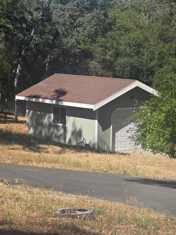 10601 Lime Kiln Rd, Grass Valley, CA 95949