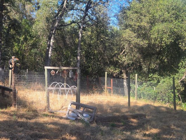 10601 Lime Kiln Rd, Grass Valley, CA 95949