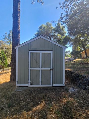 10601 Lime Kiln Rd, Grass Valley, CA 95949