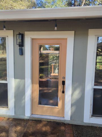 10601 Lime Kiln Rd, Grass Valley, CA 95949