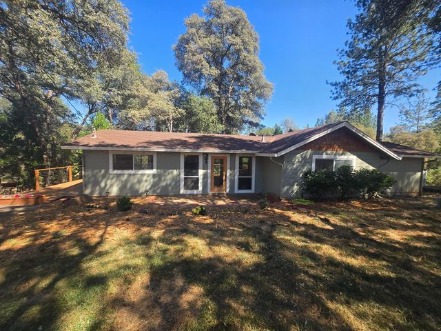 10601 Lime Kiln Rd, Grass Valley, CA 95949