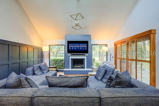 55 Wood Duck Rd, Hilton Head Island, SC 29928