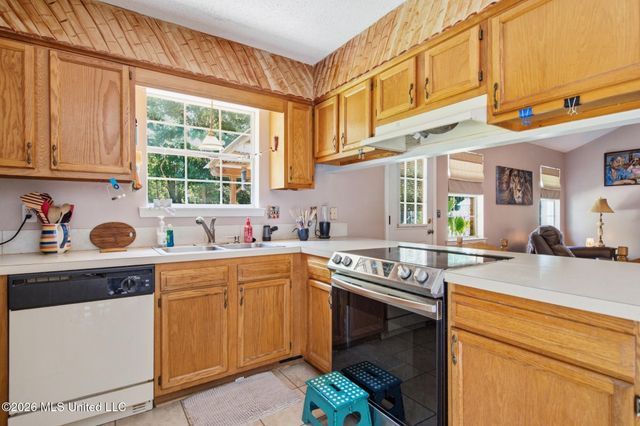 219 N Lang Avenue, Long Beach, MS 39560