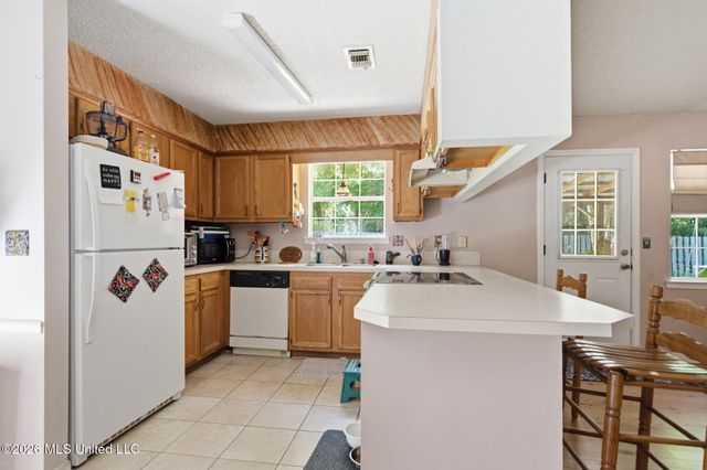 219 N Lang Avenue, Long Beach, MS 39560