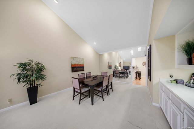 8000 Donore Pl Apt 10, San Antonio, TX 78229