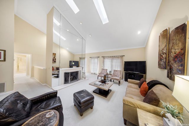 8000 Donore Pl Apt 10, San Antonio, TX 78229