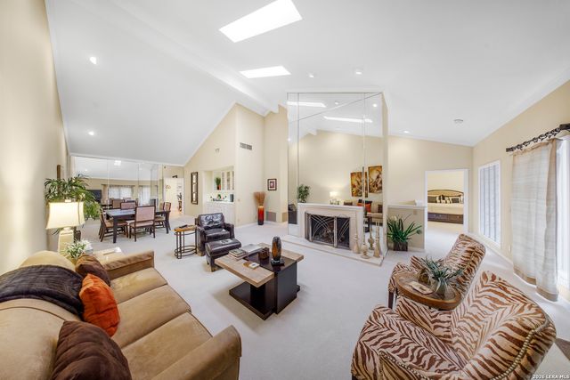 8000 Donore Pl Apt 10, San Antonio, TX 78229