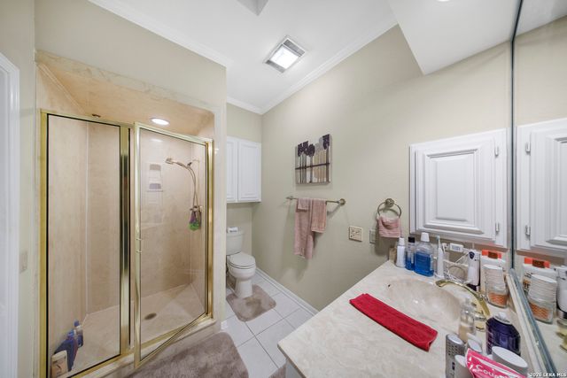 8000 Donore Pl Apt 10, San Antonio, TX 78229