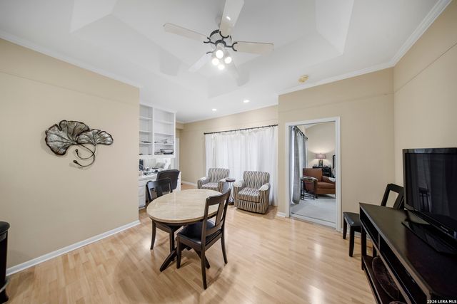 8000 Donore Pl Apt 10, San Antonio, TX 78229