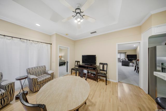 8000 Donore Pl Apt 10, San Antonio, TX 78229