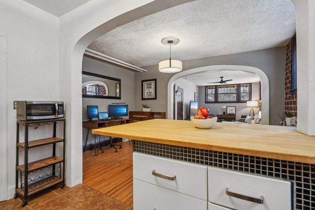 4144 Bryant Avenue S 5, Minneapolis, MN 55409