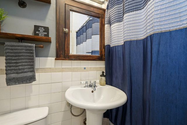 4144 Bryant Avenue S 5, Minneapolis, MN 55409