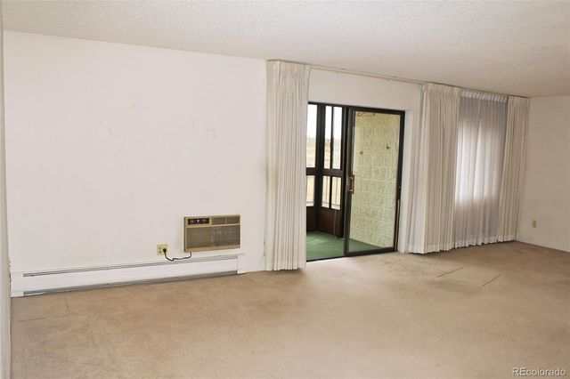 13850 E Marina Drive 101, Aurora, CO 80014