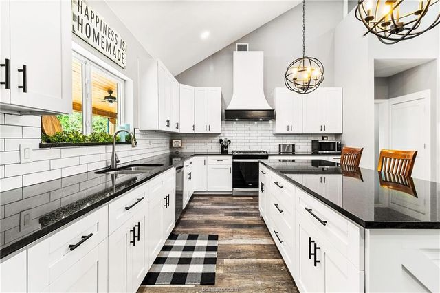 7196 South County Road 458, Normangee, TX 77871