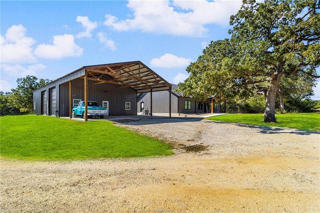 7196 South County Road 458, Normangee, TX 77871
