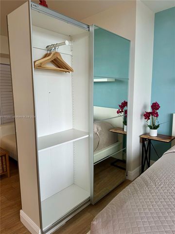 1720 Harrison St 15F, Hollywood, FL 33020