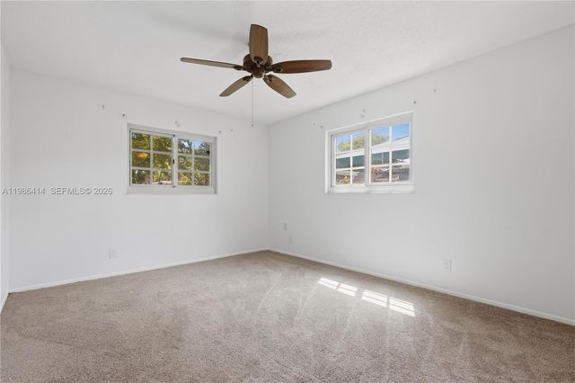 4512 SW 27th Ter, Dania Beach, FL 33312