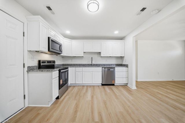 503 Stalham RD, Chesapeake, VA 23325